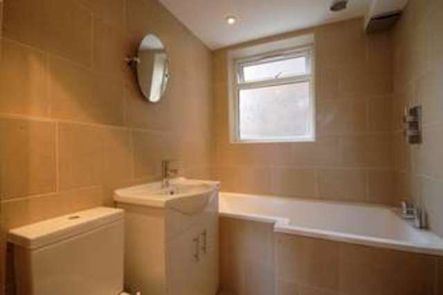 Image of 1 bedroom Flat to rent in Court Downs Road Beckenham BR3 at Beckenham Kent Beckenham, BR3 6TG
