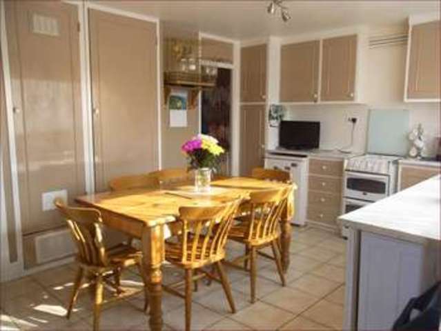  Image of 3 bedroom Terraced house for sale in Crocus Field Barnet EN5 at Crocus Field  Barnet, EN5 2UA