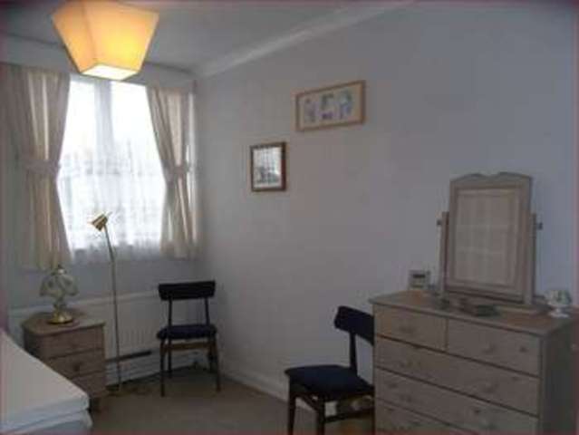  Image of 3 bedroom Terraced house for sale in Crocus Field Barnet EN5 at Crocus Field  Barnet, EN5 2UB