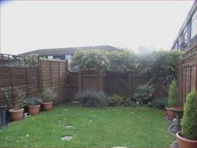  Image of 3 bedroom Terraced house for sale in Crocus Field Barnet EN5 at Crocus Field  Barnet, EN5 2UB