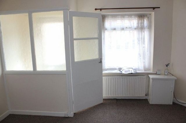  Image of 3 bedroom Terraced house to rent in Croft Road Portsmouth PO2 at Croft Road  Portsmouth, PO2 8AX