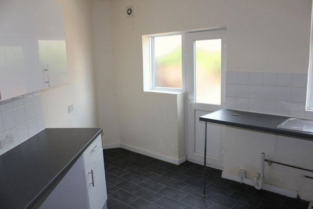  Image of 3 bedroom Terraced house to rent in Croft Road Portsmouth PO2 at Croft Road  Portsmouth, PO2 8AX
