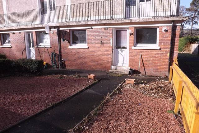  Image of 1 bedroom Flat for sale in Crossclyde View Crossford Carluke ML8 at Crossclyde View  Crossford, ML8 5NN