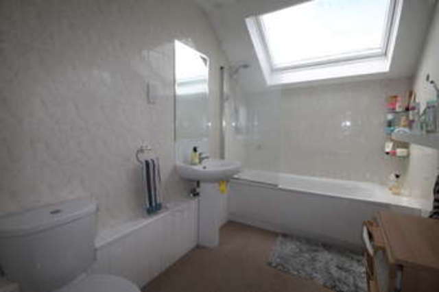  Image of 1 bedroom Flat to rent in Croydon Road Beckenham BR3 at Beckenham Kent Eden Park, BR3 4DA