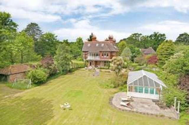  Image of 6 bedroom Detached house for sale in Lockhams Road Curdridge Southampton SO32 at Curdridge Southampton Hampshire, SO32 2BD