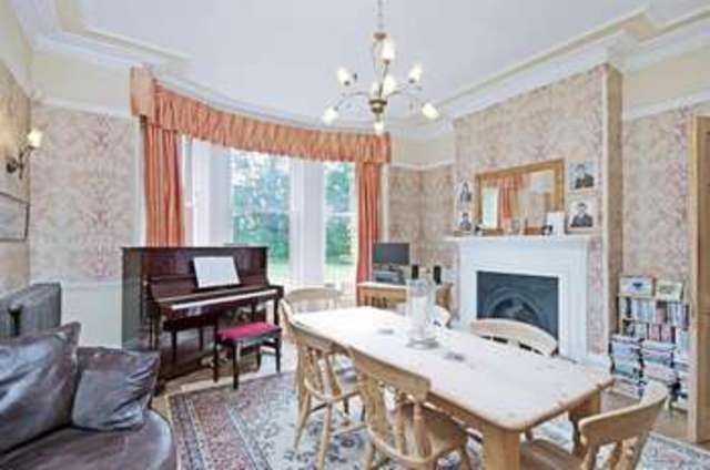  Image of 6 bedroom Detached house for sale in Lockhams Road Curdridge Southampton SO32 at Curdridge Southampton Hampshire, SO32 2BD