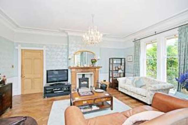  Image of 6 bedroom Detached house for sale in Lockhams Road Curdridge Southampton SO32 at Curdridge Southampton Hampshire, SO32 2BD