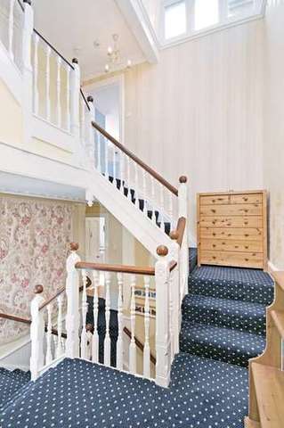  Image of 6 bedroom Detached house for sale in Lockhams Road Curdridge Southampton SO32 at Curdridge Southampton Hampshire, SO32 2BD