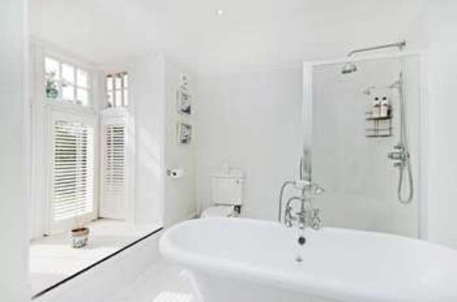  Image of 6 bedroom Detached house for sale in Lockhams Road Curdridge Southampton SO32 at Curdridge Southampton Hampshire, SO32 2BD