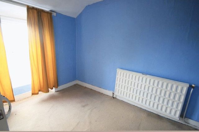  Image of 6 bedroom Terraced house for sale in Cwm-Y-Glo Caernarfon LL55 at Caernarfon, LL55 4DY