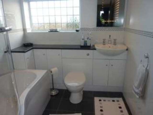  Image of 4 bedroom Detached house to rent in Darsway Castle Donington Derby DE74 at Castle Donington Derby Derbyshire, DE74 2RZ