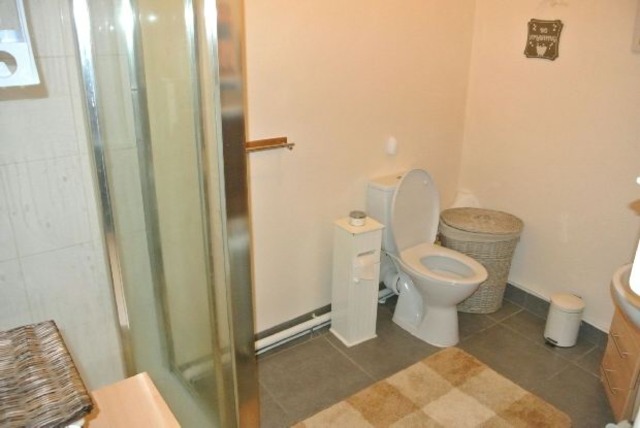  Image of 1 bedroom Flat for sale in Derby Road Sandiacre Nottingham NG10 at Derby Road  Sandiacre, NG10 5HL