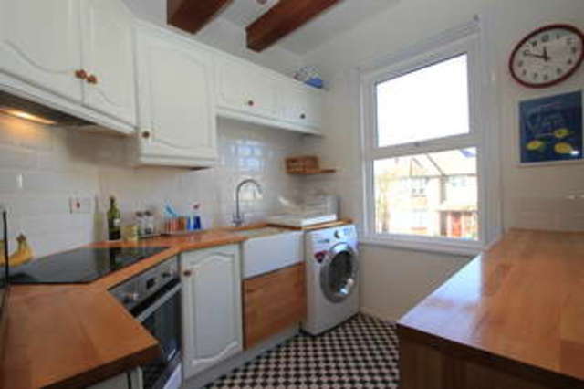  Image of 2 bedroom Maisonette for sale in Derby Road Surbiton KT5 at Surbiton Surrey, KT5 9AY
