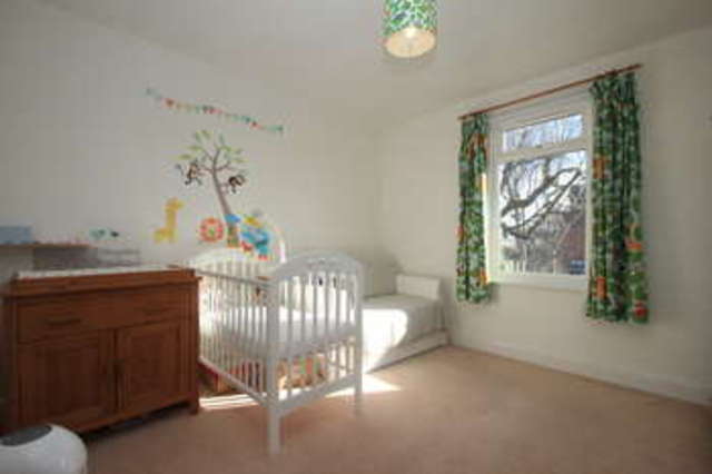  Image of 2 bedroom Maisonette for sale in Derby Road Surbiton KT5 at Surbiton Surrey, KT5 9AY