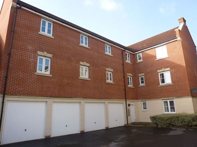  Image of 2 bedroom Flat for sale in Dickinsons Fields Bedminster Bristol BS3 at Dickinsons Fields  Bristol, BS3 5BG