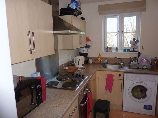  Image of 2 bedroom Flat for sale in Dickinsons Fields Bedminster Bristol BS3 at Dickinsons Fields  Bristol, BS3 5BG