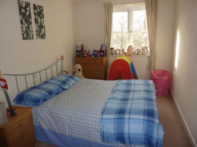  Image of 2 bedroom Flat for sale in Dickinsons Fields Bedminster Bristol BS3 at Dickinsons Fields  Bristol, BS3 5BG