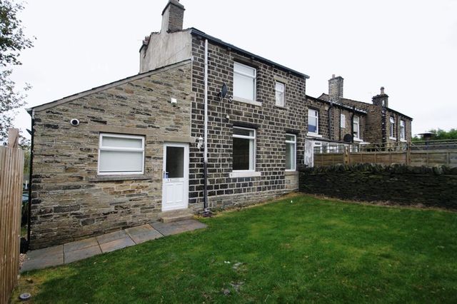  Image of 2 bedroom Terraced house to rent in Dodgson Street Elland HX5 at Dodgson Street  Elland, HX5 0PB