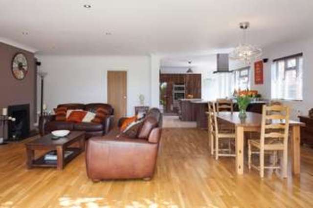  Image of 4 bedroom Detached house for sale in Tregaron Avenue Drayton Portsmouth PO6 at Drayton Portsmouth Hampshire, PO6 2JX