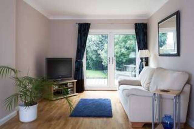  Image of 4 bedroom Detached house for sale in Tregaron Avenue Drayton Portsmouth PO6 at Drayton Portsmouth Hampshire, PO6 2JX