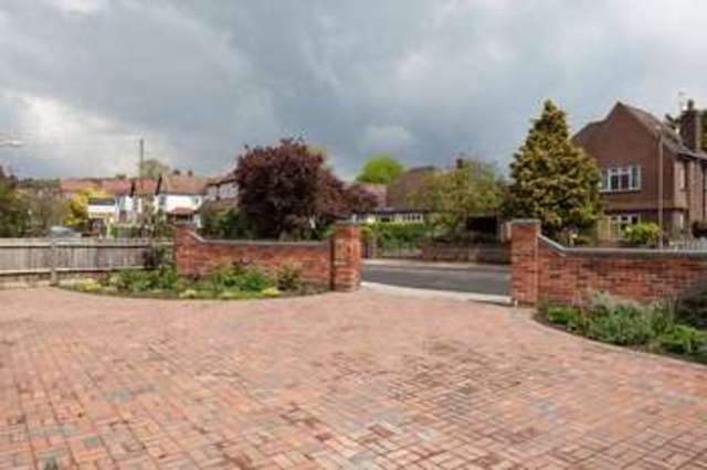  Image of 4 bedroom Detached house for sale in Tregaron Avenue Drayton Portsmouth PO6 at Drayton Portsmouth Hampshire, PO6 2JX