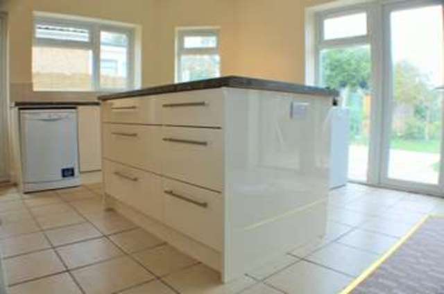  Image of 4 bedroom Detached house for sale in Homefield Road Drayton Portsmouth PO6 at Drayton Portsmouth Hampshire, PO6 1RB