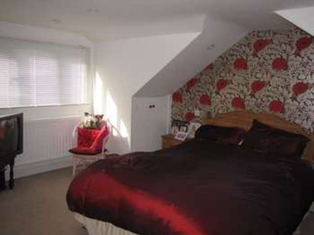  Image of 4 bedroom Detached house for sale in Uplands Road Drayton Portsmouth PO6 at Drayton Portsmouth Hampshire, PO6 1HR