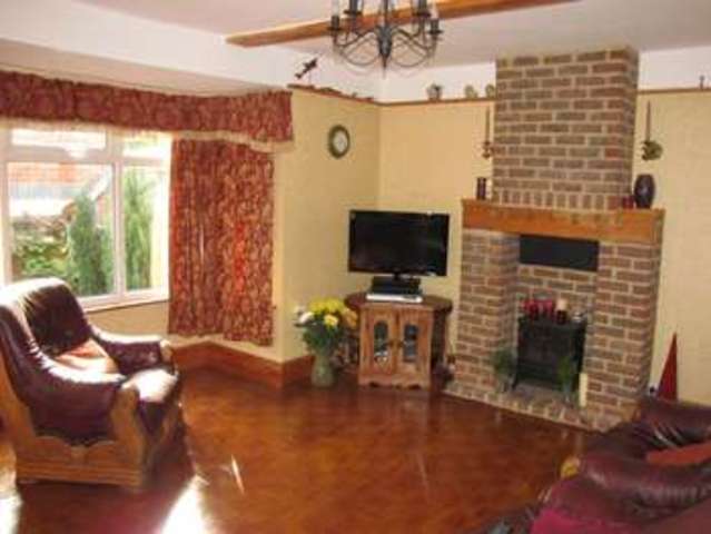  Image of 4 bedroom Detached house for sale in Uplands Road Drayton Portsmouth PO6 at Drayton Portsmouth Hampshire, PO6 1HR