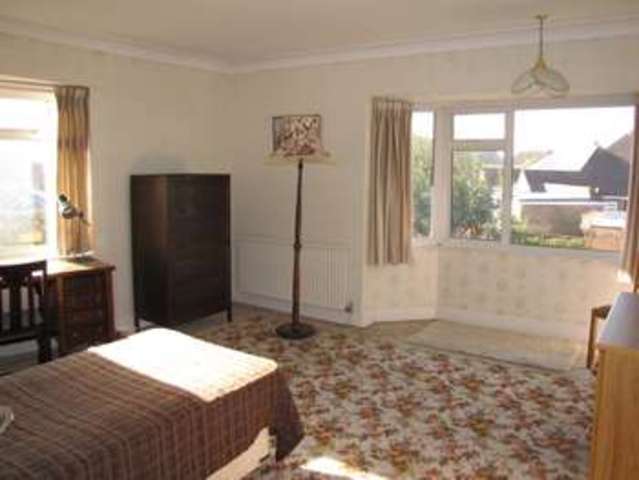  Image of 3 bedroom Detached house for sale in Tregaron Avenue Drayton Portsmouth PO6 at Drayton Portsmouth Hampshire, PO6 2JX