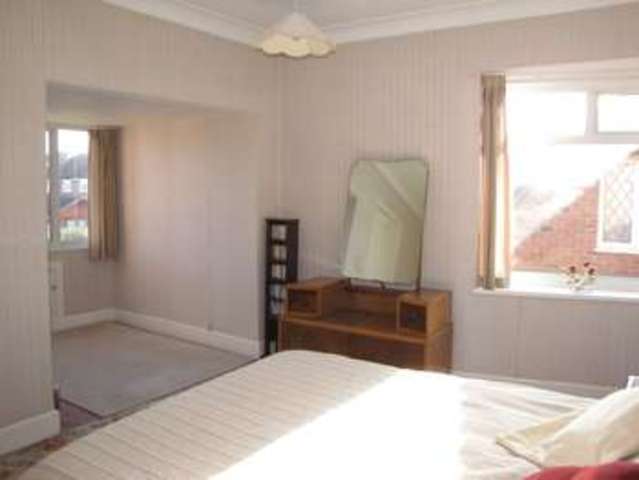  Image of 3 bedroom Detached house for sale in Tregaron Avenue Drayton Portsmouth PO6 at Drayton Portsmouth Hampshire, PO6 2JX