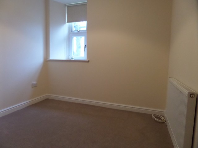  Image of 2 bedroom Flat to rent in Drum Street Edinburgh EH17 at Gilmerton Edinburgh Edinburgh, EH17 8RH