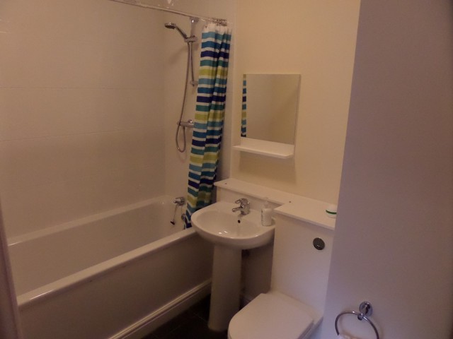  Image of 2 bedroom Flat to rent in Drum Street Edinburgh EH17 at Gilmerton Edinburgh Edinburgh, EH17 8RH