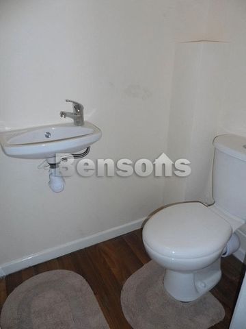  Image of 5 bedroom Detached house to rent in Dudmaston Telford TF3 at Dudmaston Hollinswood Telford, TF3 2DE