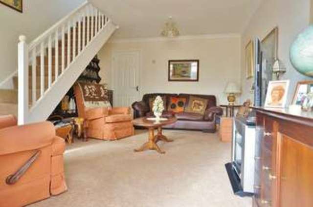  Image of 2 bedroom Semi-Detached house for sale in Dundas Close Abingdon OX14 at Abingdon, OX14 3UZ
