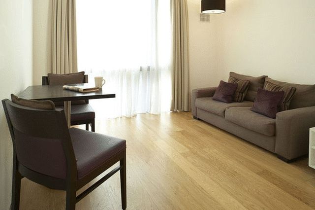  Image of 1 bedroom Flat to rent in Warwick Road London W14 at Warwick Road Open Plan London, W14 8PU