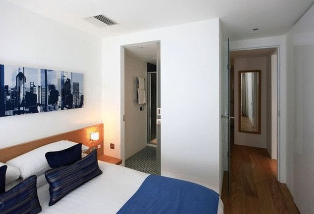  Image of 1 bedroom Flat to rent in Warwick Road London W14 at Warwick Road One Bedroom London, W14 8PU