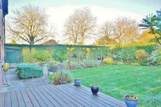  Image of 4 bedroom Detached house for sale in Eason Drive Abingdon OX14 at Abingdon, OX14 3YD