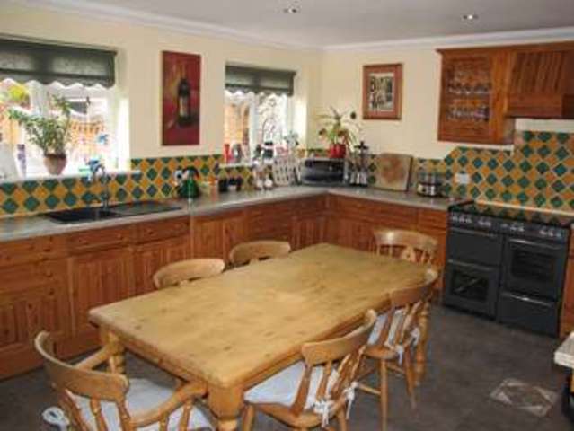  Image of 3 bedroom End of Terrace for sale in Gofton Avenue Drayton Portsmouth PO6 at East Cosham Portsmouth Hampshire, PO6 2NG