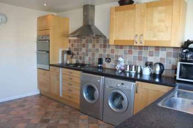  Image of 3 bedroom End of Terrace for sale in Pangbourne Avenue Cosham Portsmouth PO6 at East Cosham Portsmouth Hampshire, PO6 2NT