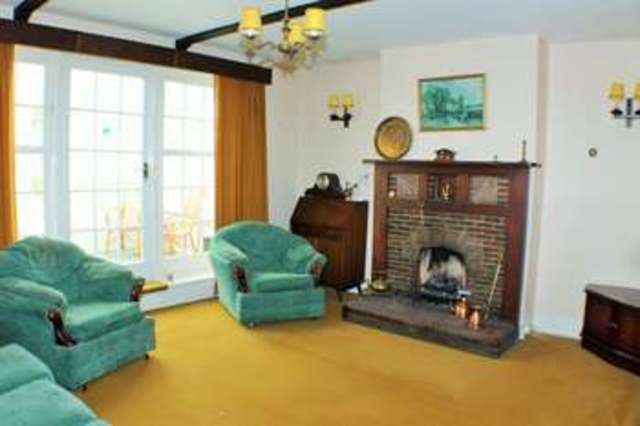 Image of 4 bedroom Detached house for sale in Lodge Avenue Cosham Portsmouth PO6 at East Cosham Portsmouth Hampshire, PO6 2JR