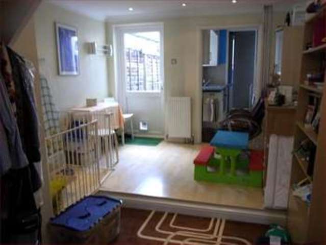  Image of 2 bedroom Terraced house for sale in Edward Road New Barnet Barnet EN4 at Edward Road  New Barnet, EN4 8AY