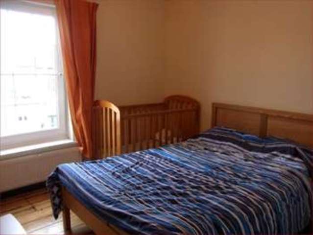  Image of 2 bedroom Terraced house for sale in Edward Road New Barnet Barnet EN4 at Edward Road  New Barnet, EN4 8AY
