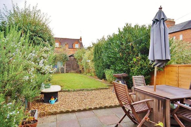  Image of 3 bedroom Terraced house for sale in Edward Street Abingdon OX14 at Abingdon, OX14 1DL