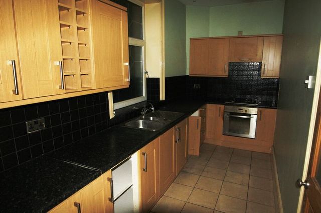  Image of 3 bedroom Detached house for sale in Elland Lane Elland HX5 at Elland Lane  Elland, HX5 9DU