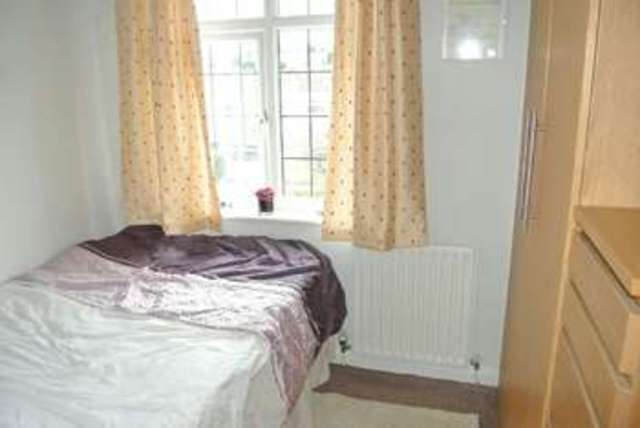  Image of 3 bedroom Detached house for sale in Elm Avenue Sandiacre Nottingham NG10 at Elm Avenue  Sandiacre, NG10 5EJ