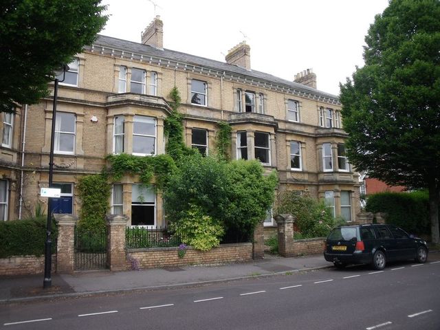  Image of 1 bedroom Flat to rent in Elm Grove Taunton TA1 at Elm Grove  Taunton, TA1 1EQ