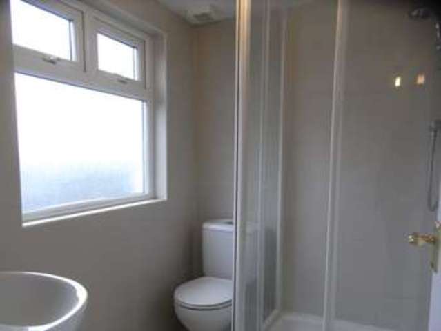  Image of 4 bedroom Property for sale in Elton Avenue Barnet EN5 at Elton Avenue  BARNET, EN5 2EB