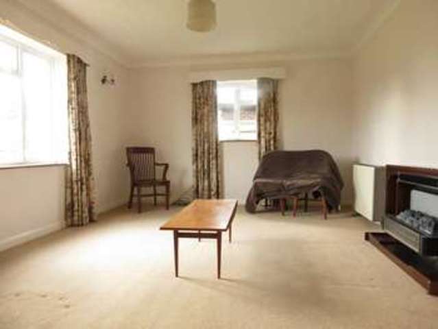  Image of 3 bedroom Detached house for sale in Emery Acres Upper Basildon Reading RG8 at Upper Basildon  Reading, RG8 8NY
