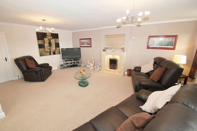  Image of 5 bedroom Property for sale in Erskine Street Alloa FK10 at Erskine Street  Alloa, FK10 2AX