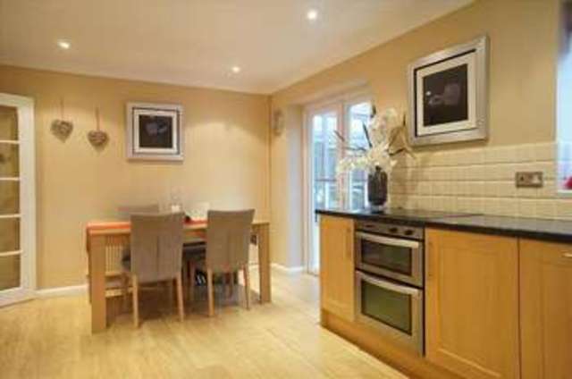  Image of 3 bedroom Detached house for sale in Evenlode Park Abingdon OX14 at Abingdon, OX14 3SZ